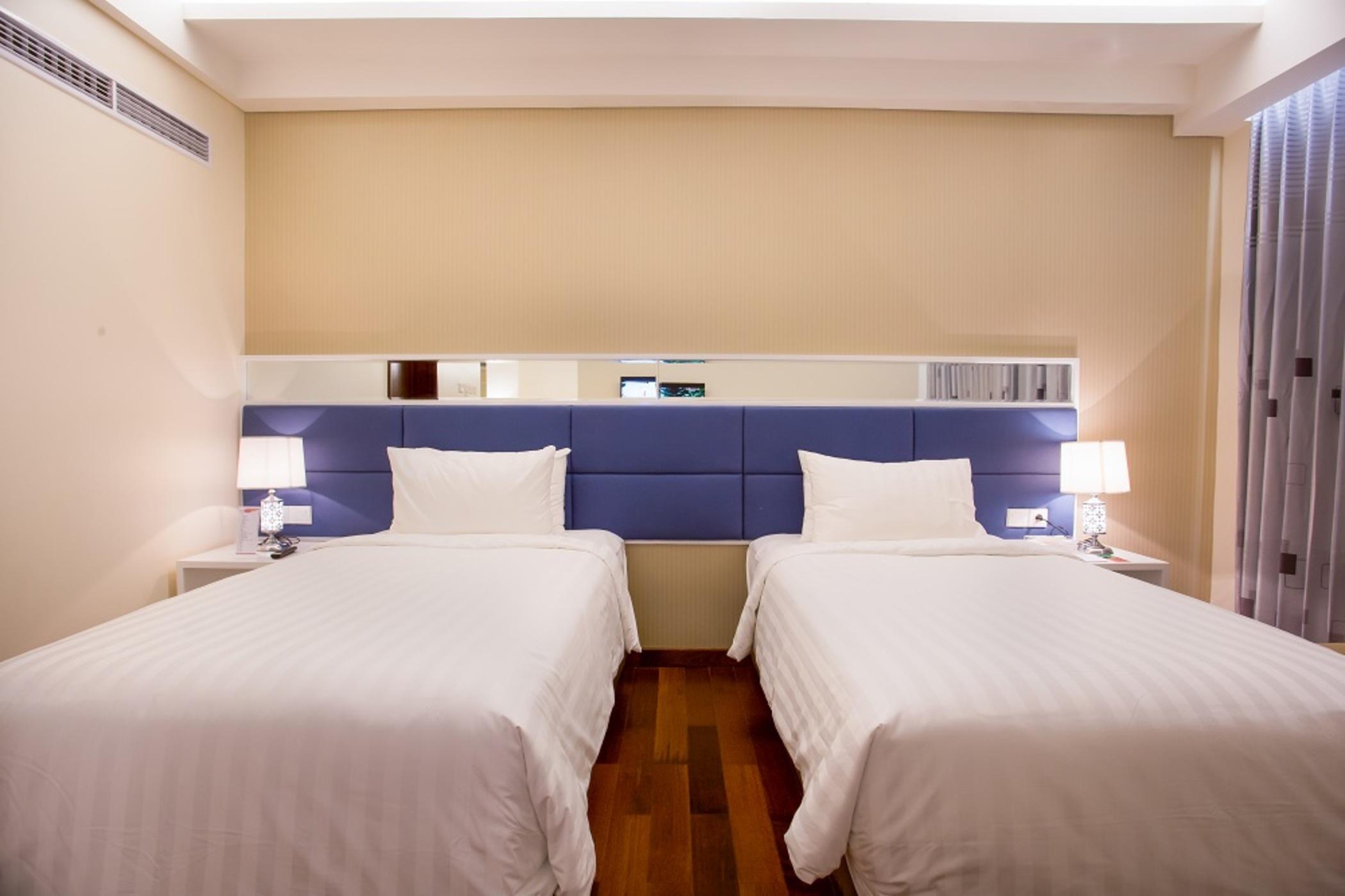 Golden Palace Hotel Lombok Mataram Exterior photo
