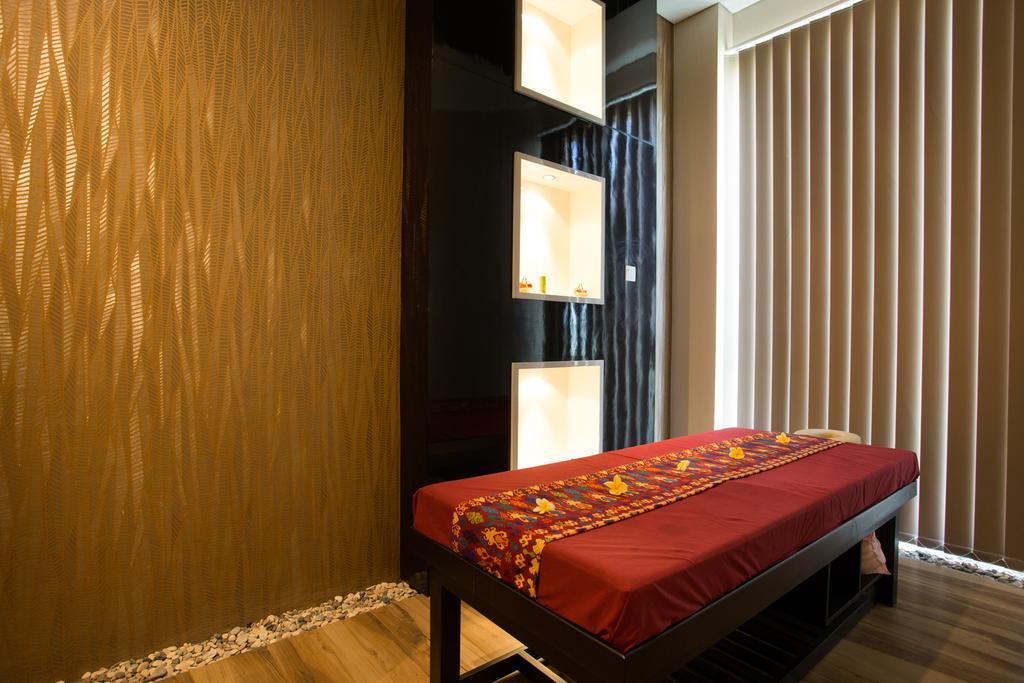 Golden Palace Hotel Lombok Mataram Exterior photo