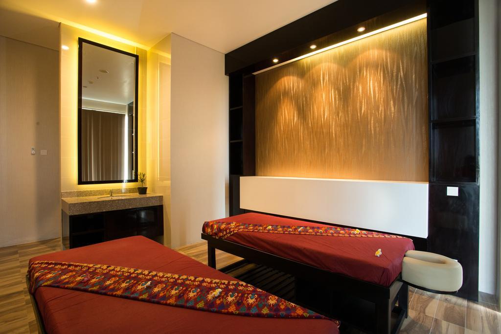 Golden Palace Hotel Lombok Mataram Exterior photo